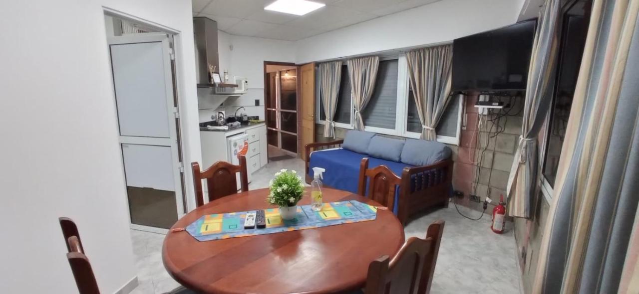 Look Departamentos Apartment Carhue Luaran gambar